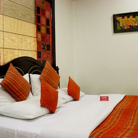 Oyo Premium Rajouri Garden Janta Market New Delhi Eksteriør bilde